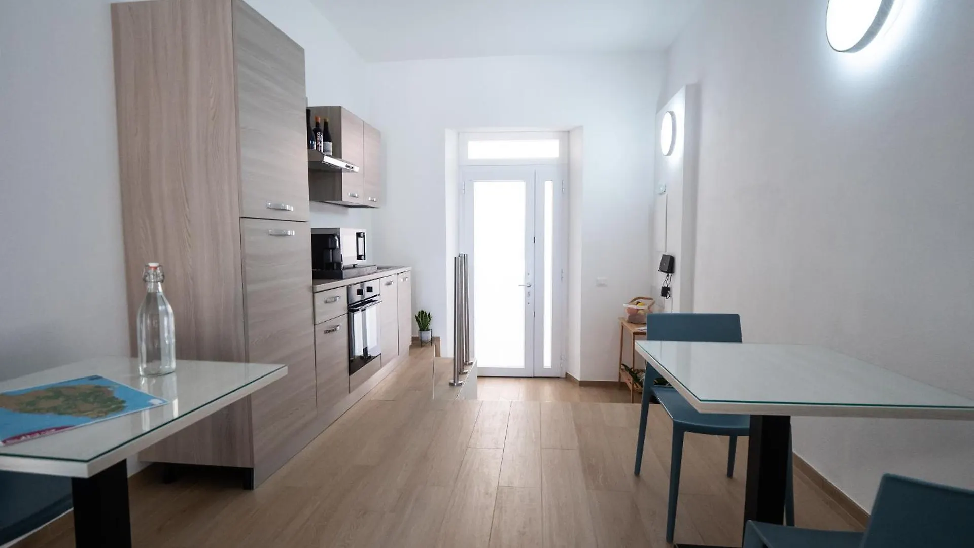 Corte Dei Limoni - Affittacamere - Living Sant'Antioco 0*,  Italy