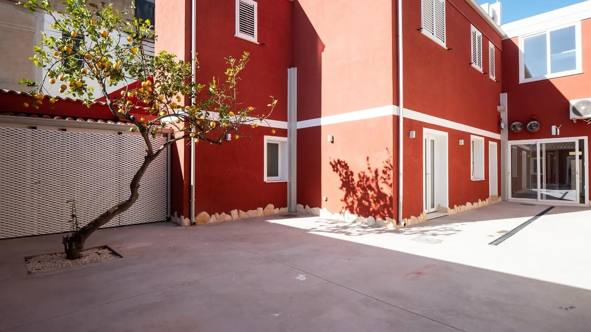 Guest house Corte Dei Limoni - Affittacamere - Living Sant'Antioco