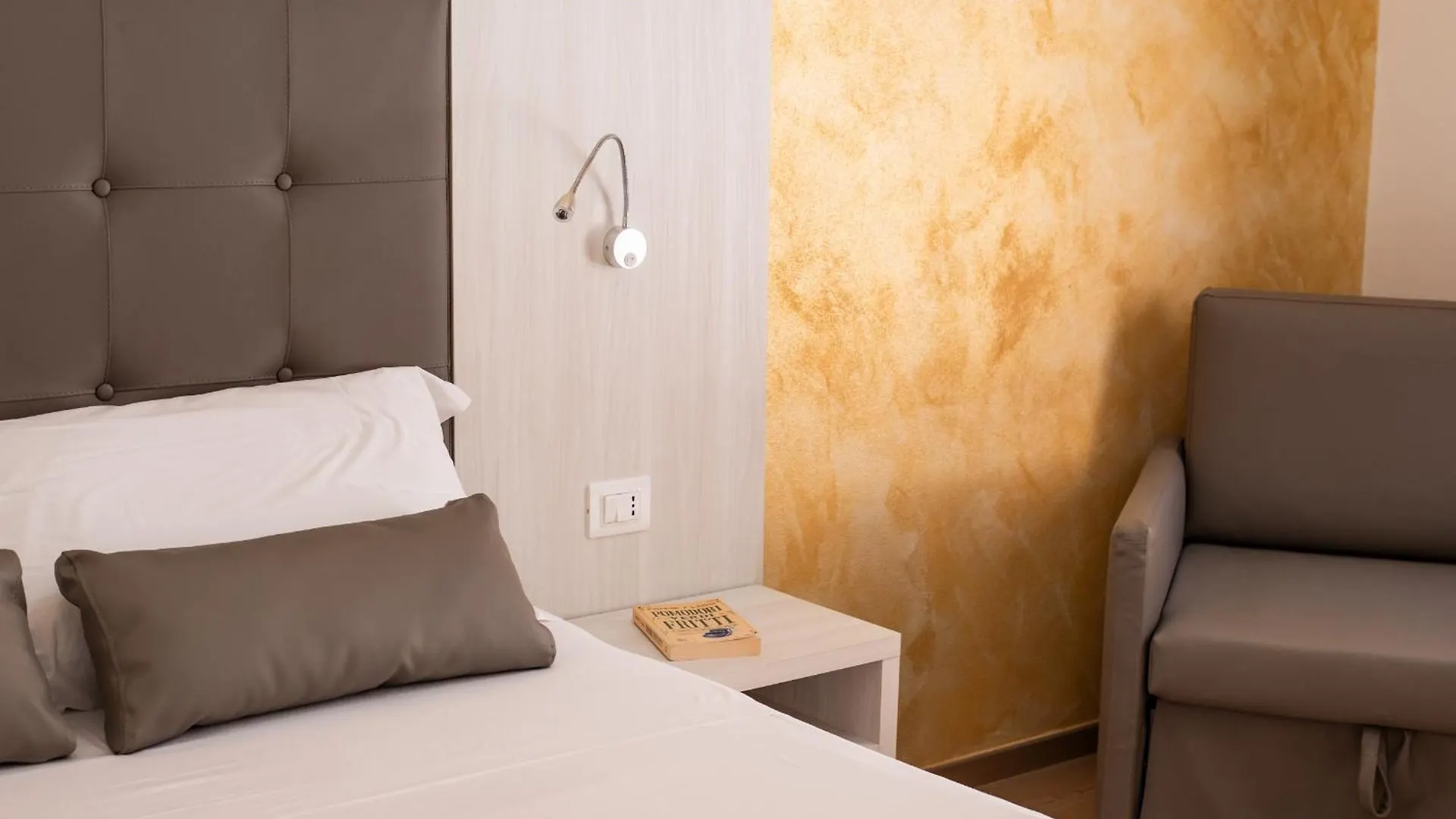 Guest house Corte Dei Limoni - Affittacamere - Living Sant'Antioco Italy