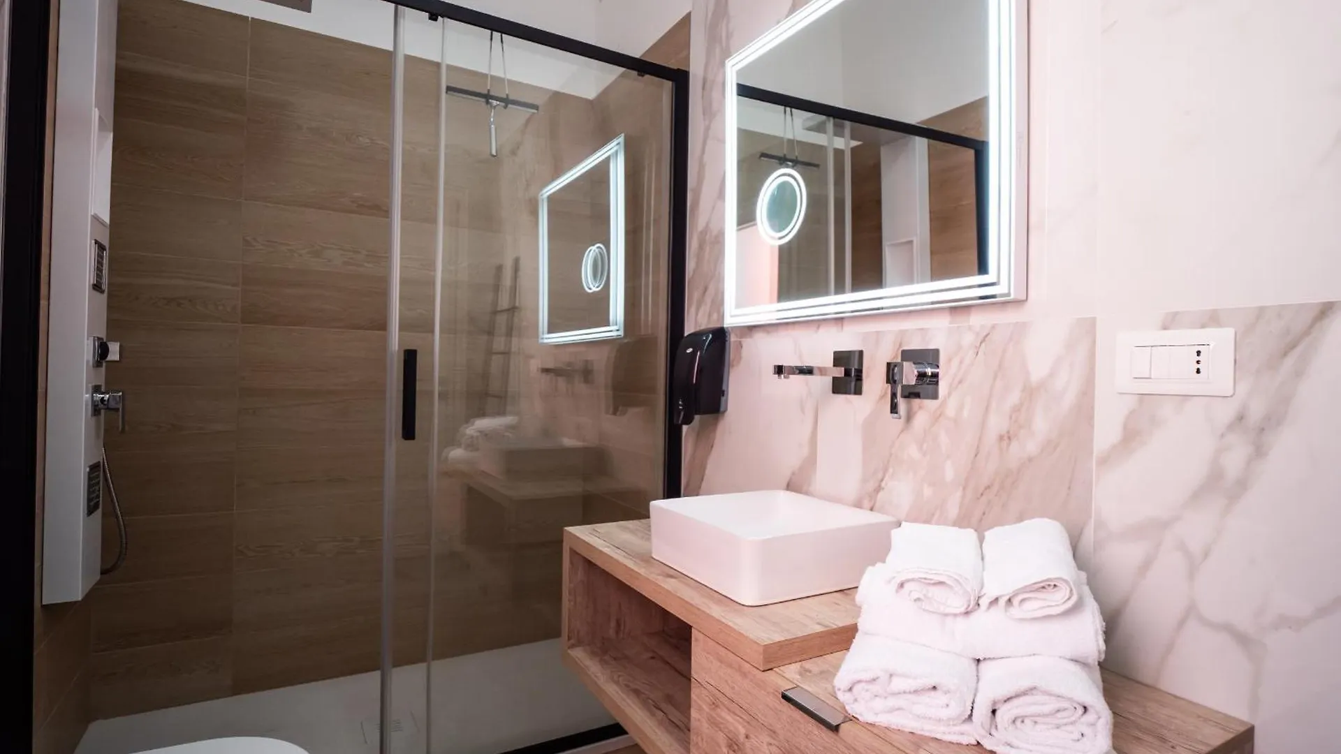 Corte Dei Limoni - Affittacamere - Living Sant'Antioco Guest house