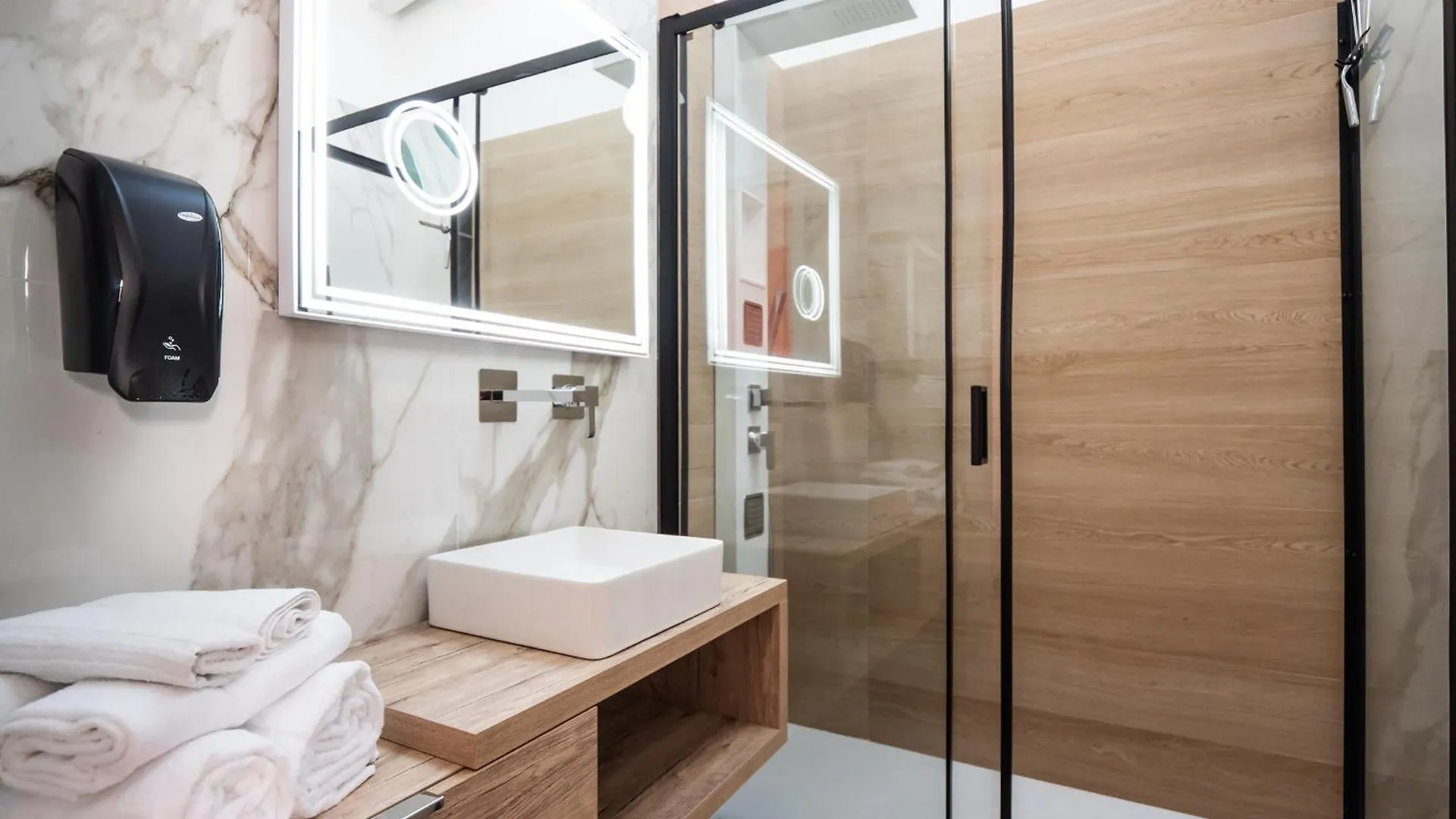 Corte Dei Limoni - Affittacamere - Living Sant'Antioco Guest house