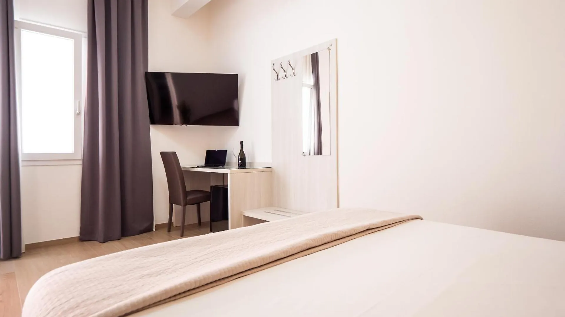 Guest house Corte Dei Limoni - Affittacamere - Living Sant'Antioco