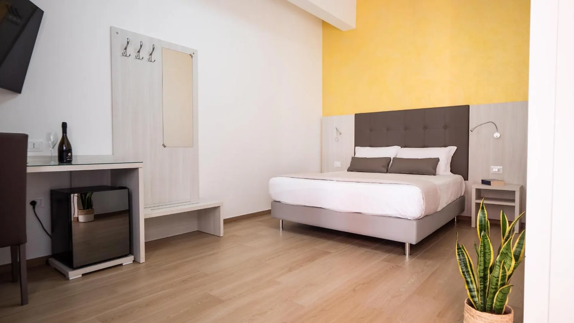 Corte Dei Limoni - Affittacamere - Living Sant'Antioco Guest house