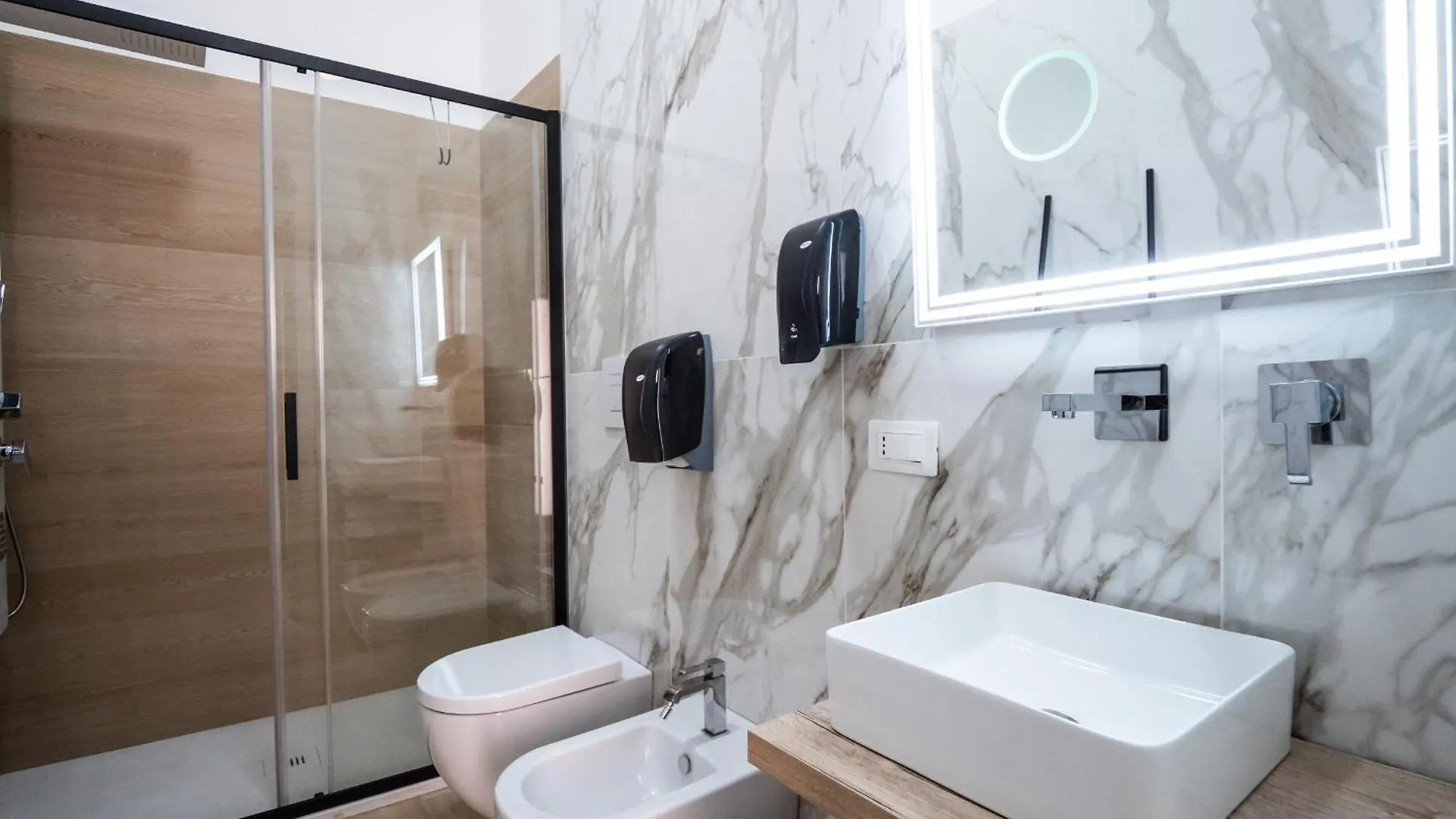 Guest house Corte Dei Limoni - Affittacamere - Living Sant'Antioco